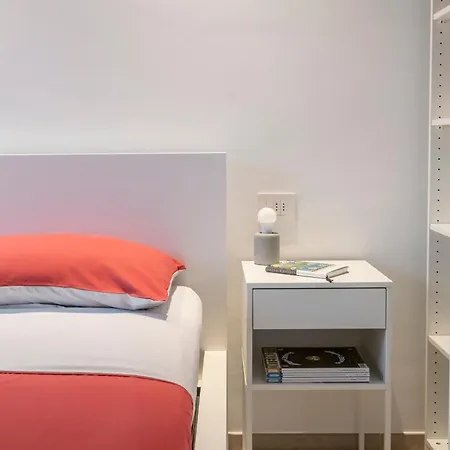Apartment In Piazza Sul Baveno