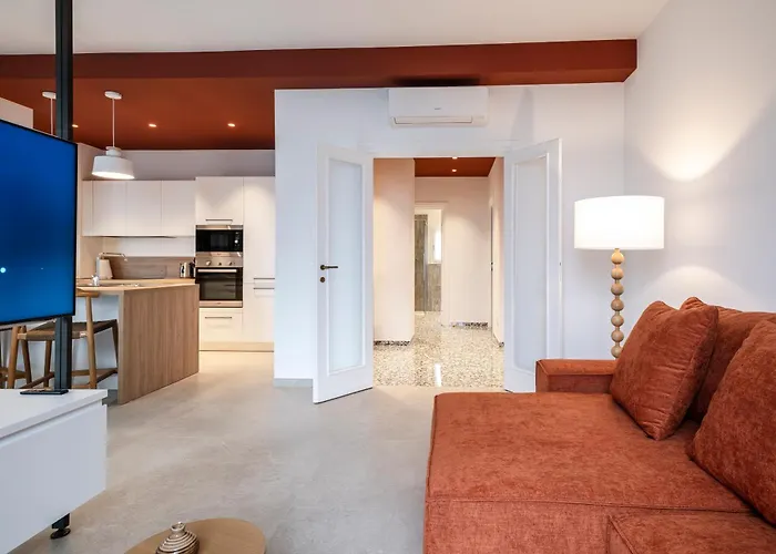 In Piazza Sul Baveno