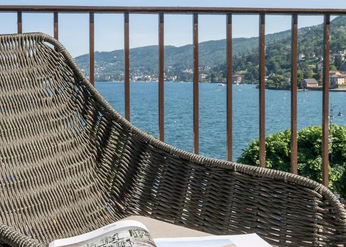 In Piazza Sul Baveno