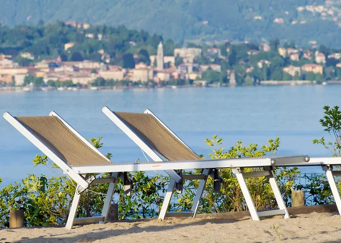 In Piazza Sul * Baveno